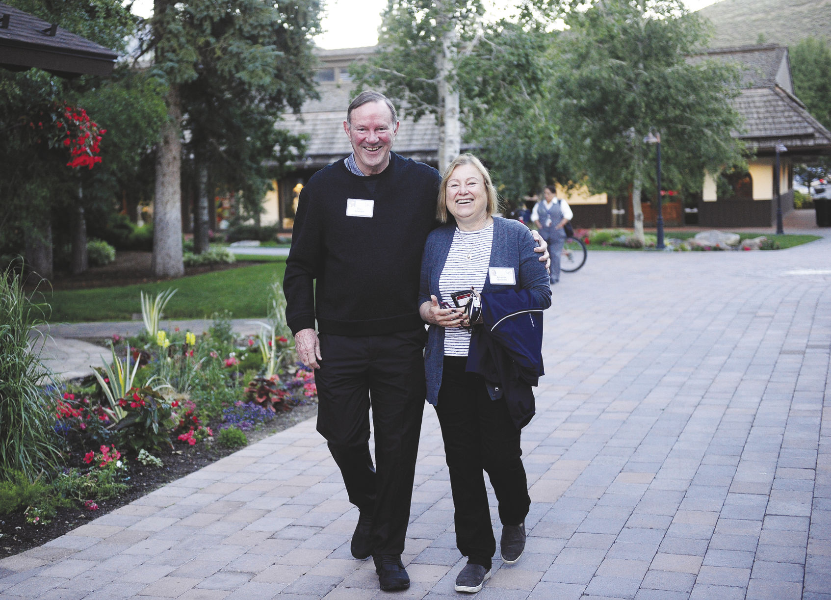 19-07-12 Allen Company guests 19 W.jpg